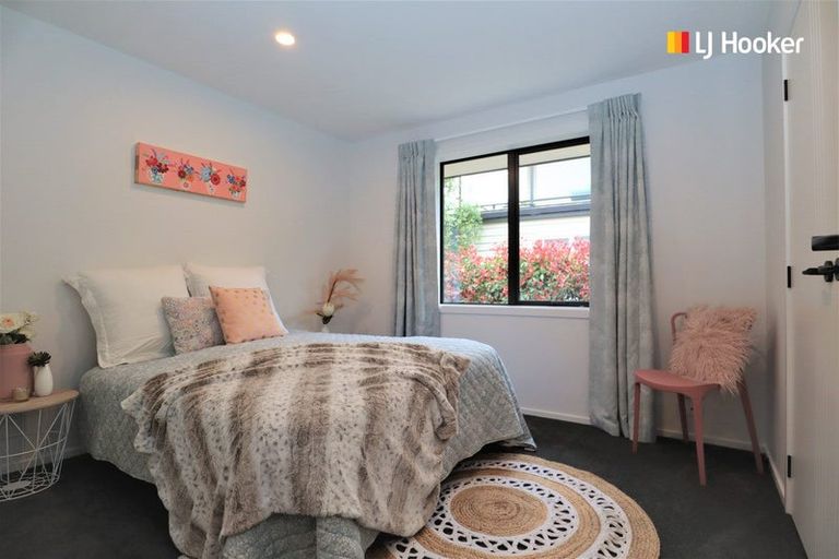 Photo of property in 5 North Foreland Street, Waihola, Milton, 9073