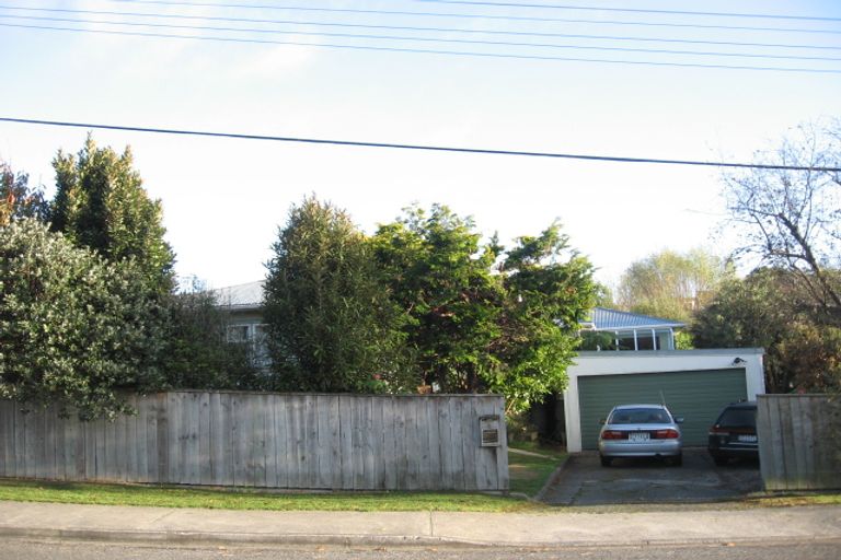 Photo of property in 1 Goldsborough Avenue, Raumati Beach, Paraparaumu, 5032