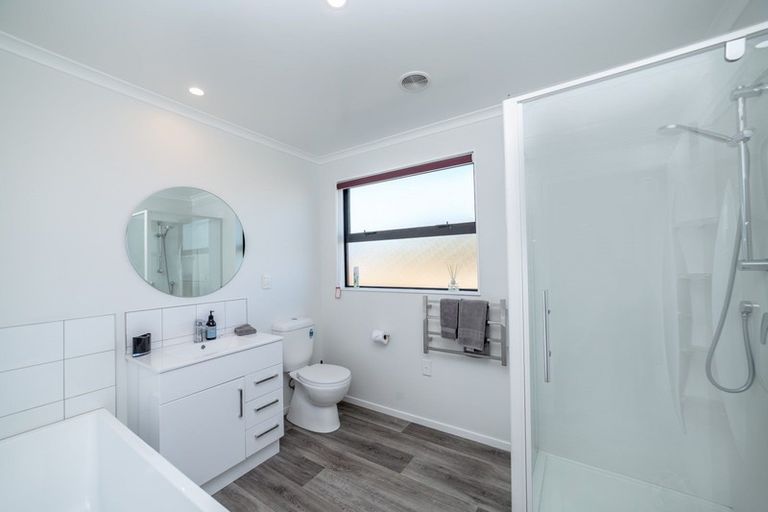 Photo of property in 47 Burgundy Drive, Martinborough, 5711