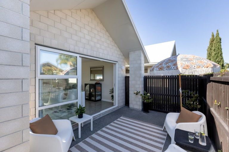 Photo of property in 12 Kokihi Close, Papamoa Beach, Papamoa, 3118