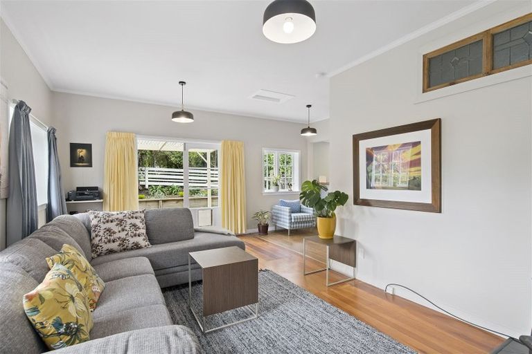 Photo of property in 8 Jervois Terrace, Ohau, 5570