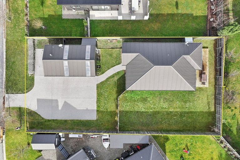 Photo of property in 14 Finch Street, Albert Town, Wanaka, 9305