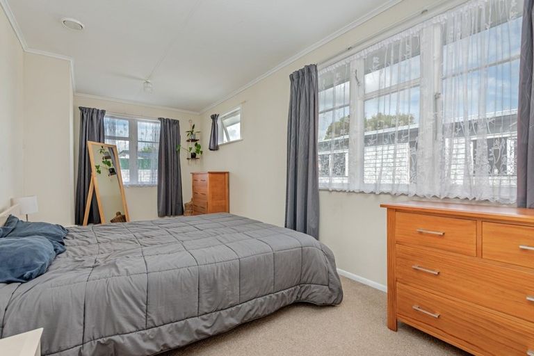 Photo of property in 10 Rimu Place, Cloverlea, Palmerston North, 4412