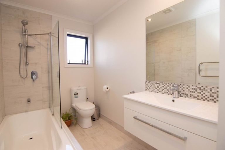 Photo of property in 20a Aberdeen Avenue, Takaro, Palmerston North, 4412