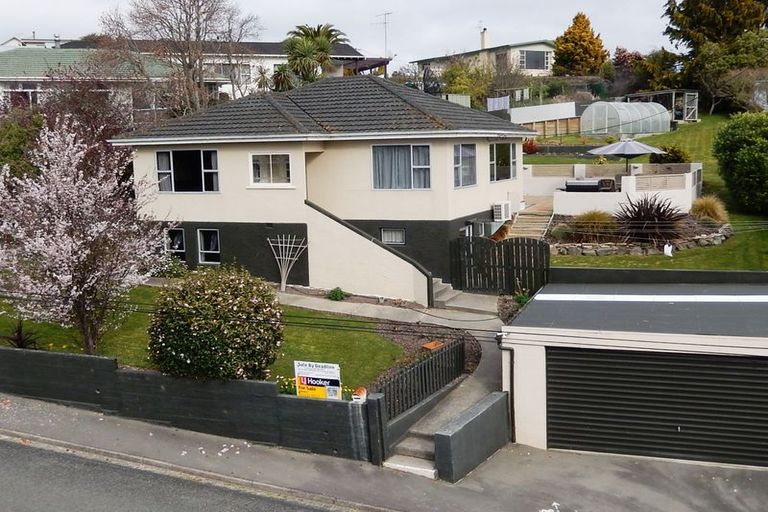 Photo of property in 8 Solway Street, Holmes Hill, Oamaru, 9401