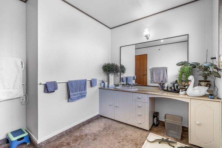 Photo of property in 102 Broughton Street, Gore, 9710