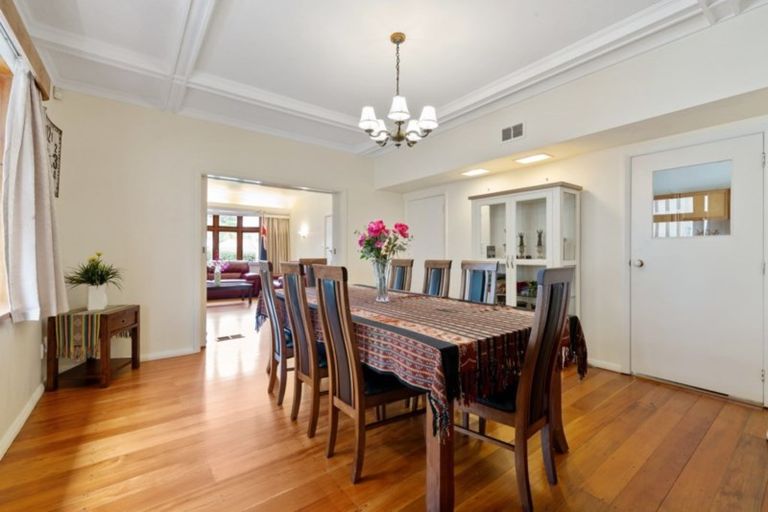 Photo of property in 52 Homewood Avenue, Karori, Wellington, 6012