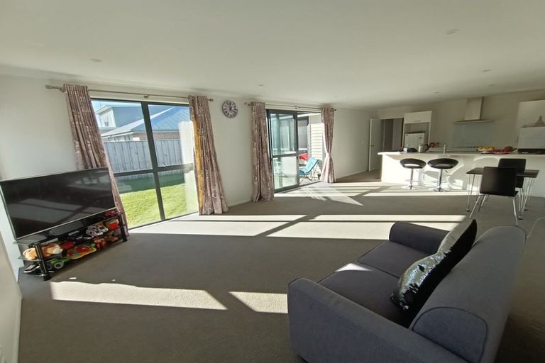 Photo of property in 40 Sholto Duncan Crescent, Halswell, Christchurch, 8025