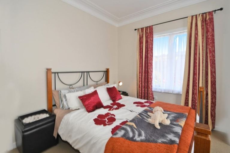 Photo of property in 12 Totara Road, Leigh, 0985