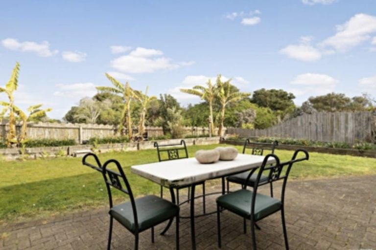 Photo of property in 14 Waimarino Road, Weymouth, Auckland, 2103