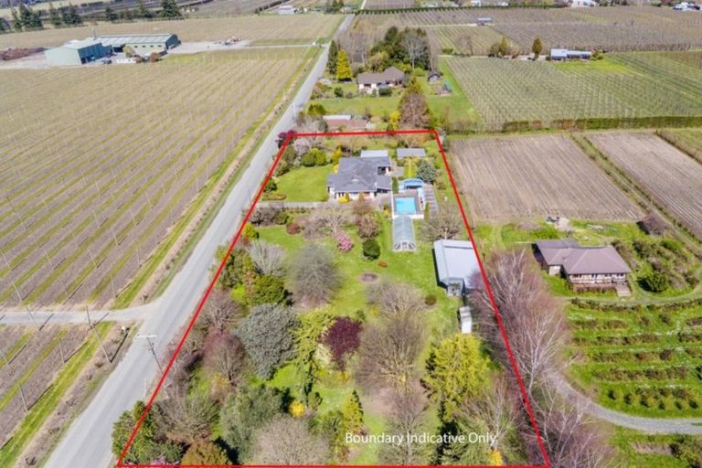 Photo of property in 51 Douglas Road, Motueka, 7196