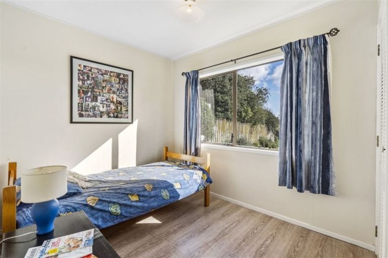 Photo of property in 1/305 Rangatira Road, Beach Haven, Auckland, 0626