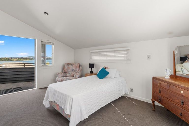 Photo of property in 204a Devonport Road, Tauranga, 3110