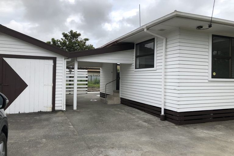 Photo of property in 10 Warwick Crescent, Taradale, Napier, 4112