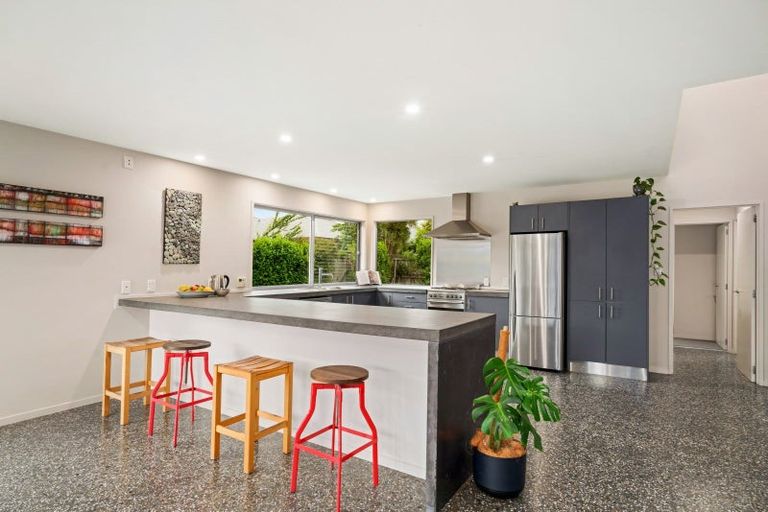 Photo of property in 3 Rere Road, Lake Hayes, Queenstown, 9304