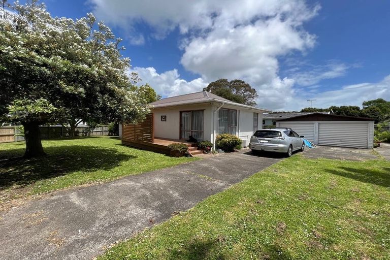Photo of property in 20 Hyperion Drive, Randwick Park, Auckland, 2105