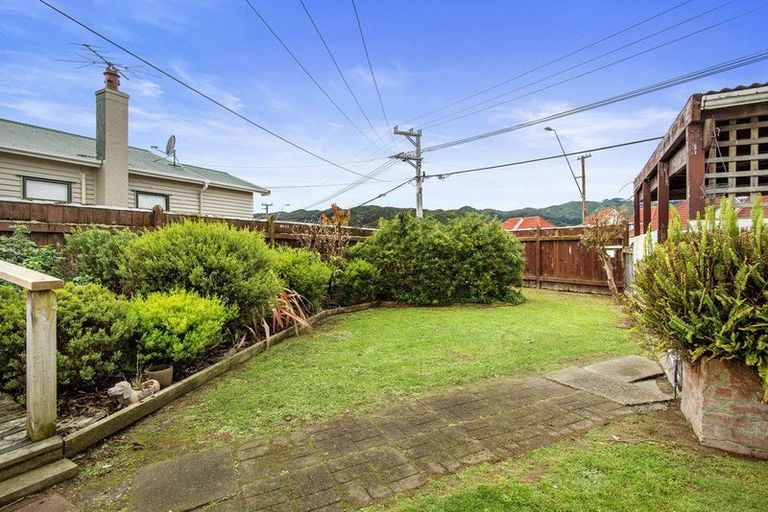 Photo of property in 965 High Street, Avalon, Lower Hutt, 5011
