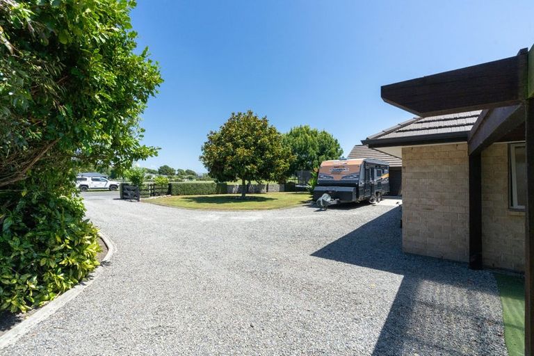 Photo of property in 38 Saint Laurent Way, Ohau, Levin, 5570