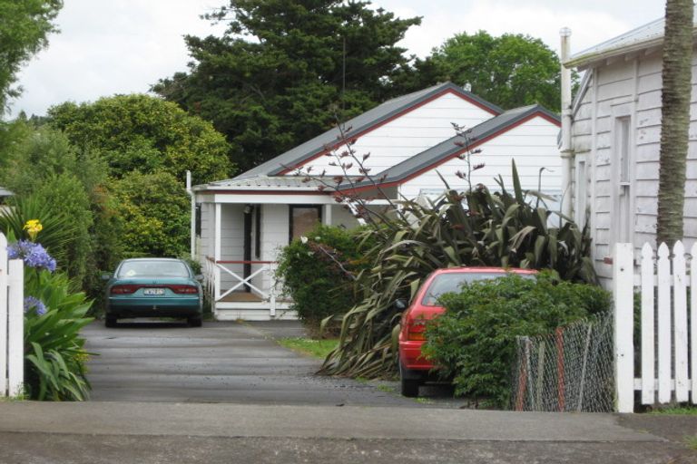 Photo of property in 14b Dublin Street, Pukekohe, 2120