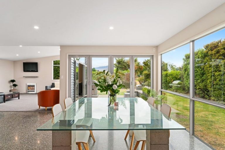 Photo of property in 3 Rere Road, Lake Hayes, Queenstown, 9304