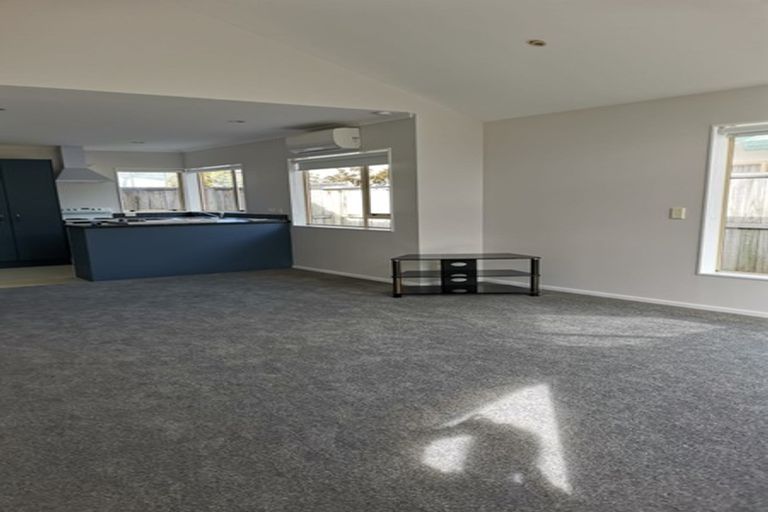 Photo of property in Miramar Villas, 5/3 Byron Street, Miramar, Wellington, 6022