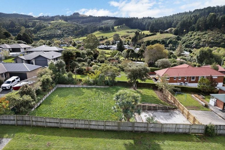 Photo of property in 28 Glendermid Close, Sawyers Bay, Port Chalmers, 9023