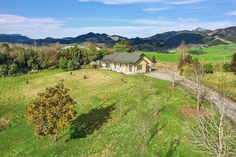 Photo of property in 120 Totara View Road, Wakefield, 7095