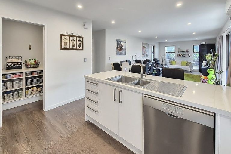 Photo of property in 10 Booth Way, Belfast, Christchurch, 8051