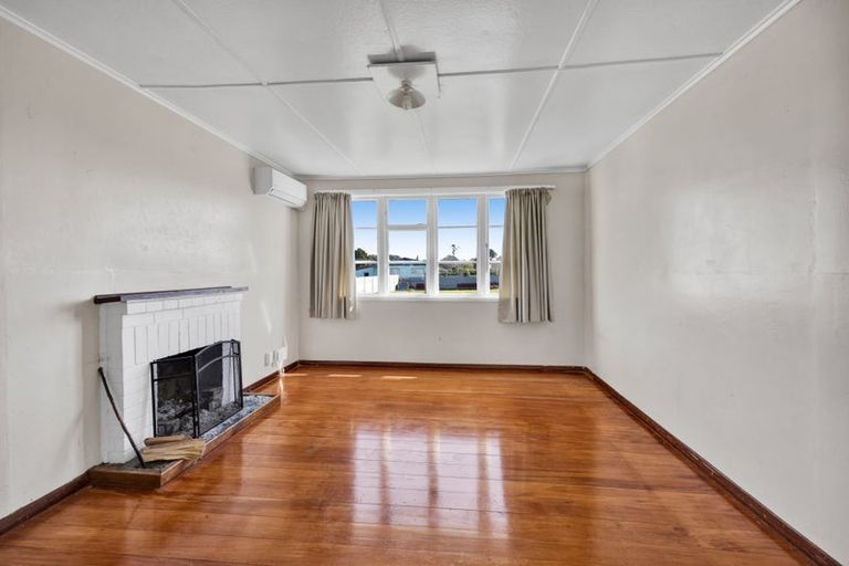 Photo of property in 31 Wilson Street, Waverley, 4510