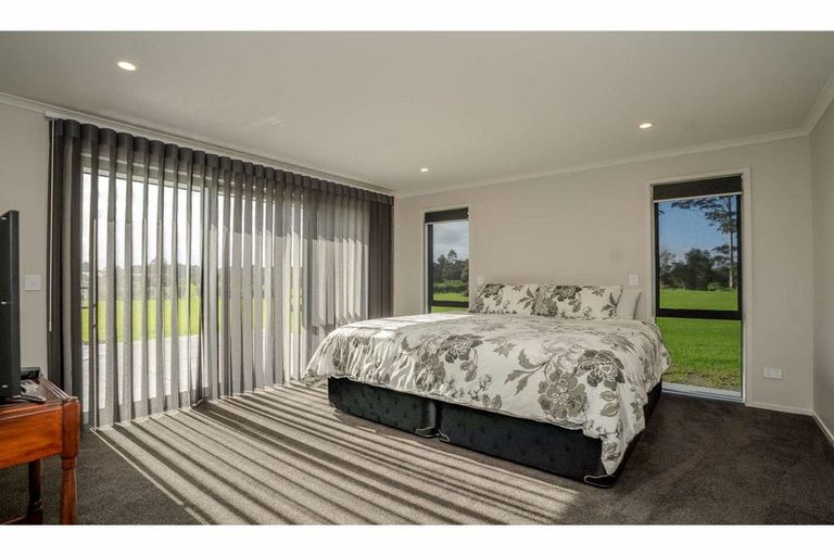 Photo of property in 129 Waitotara Drive, Waipapa, 0230