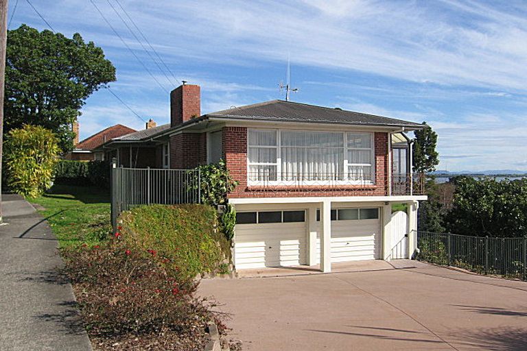 Photo of property in 131a Ngatai Road, Otumoetai, Tauranga, 3110