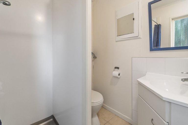 Photo of property in 2/5 Kerswill Place, Pakuranga, Auckland, 2010