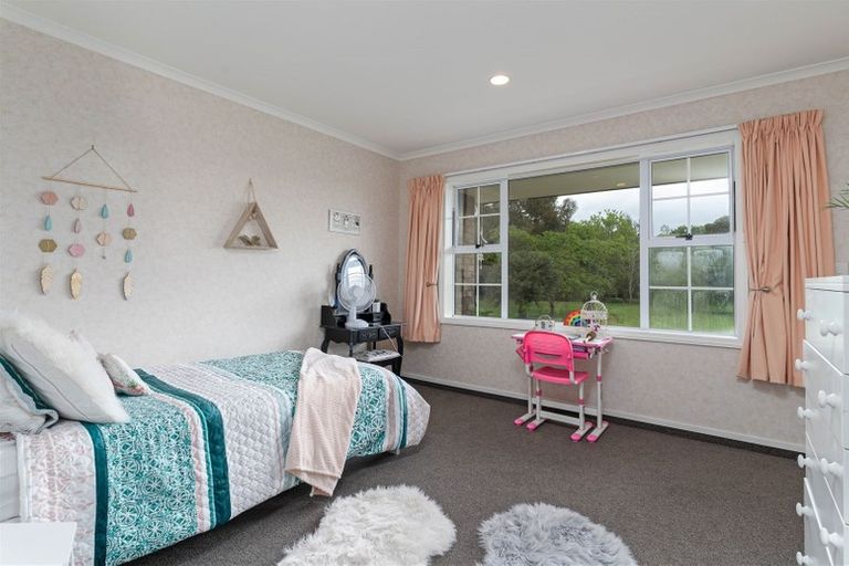 Photo of property in 281h Lees Pakaraka Road, Te Ore Ore, Masterton, 5886