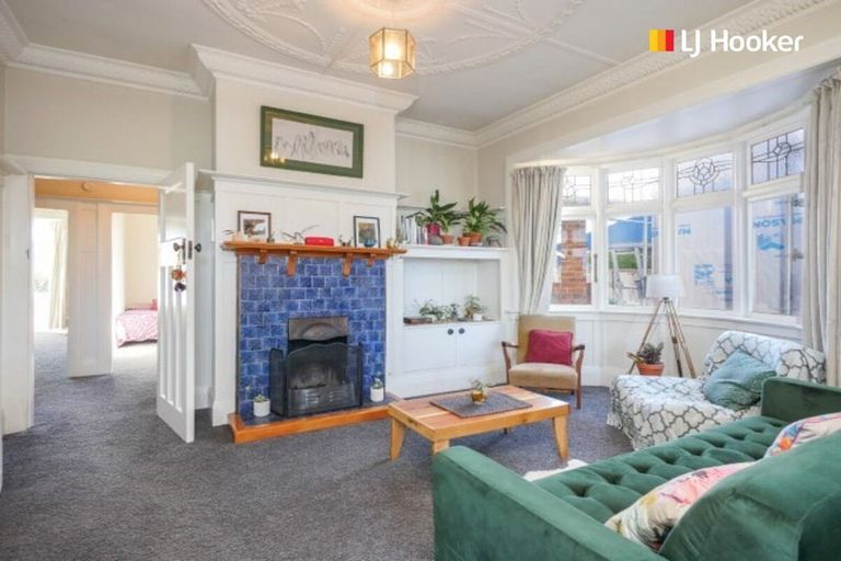 Photo of property in 249 Macandrew Road, Forbury, Dunedin, 9012