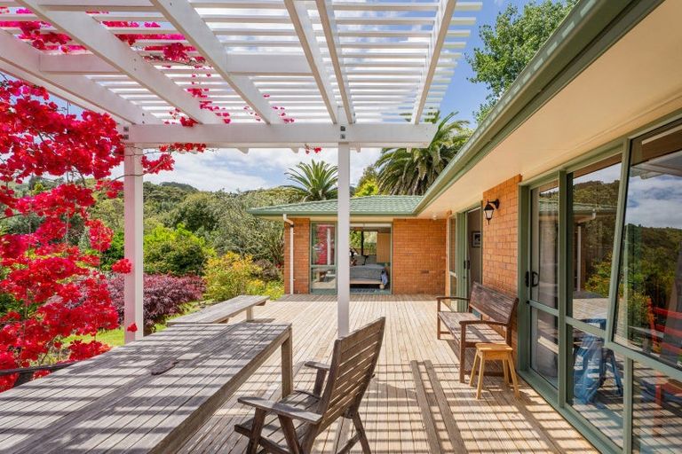 Photo of property in 18 Pumpkin Flat Road, Kuaotunu, Whitianga, 3592