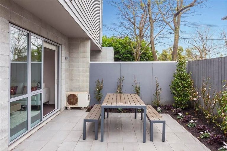 Photo of property in 32c Champion Street, Edgeware, Christchurch, 8013