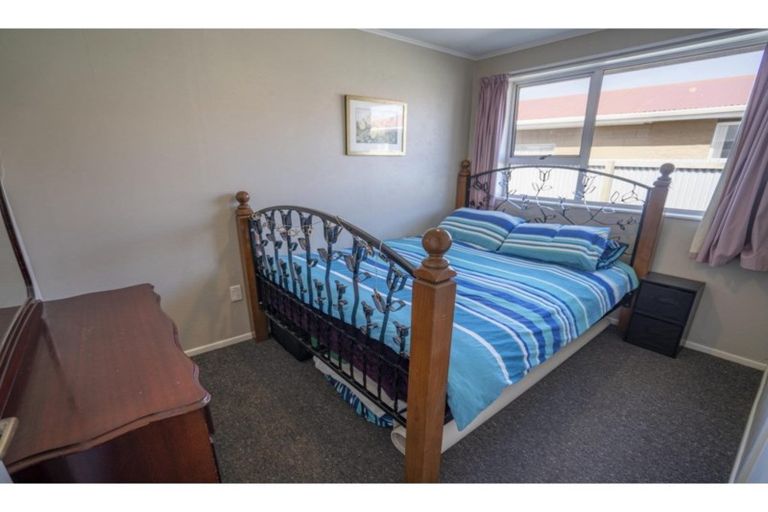Photo of property in 54 Paisley Street, Kew, Invercargill, 9812