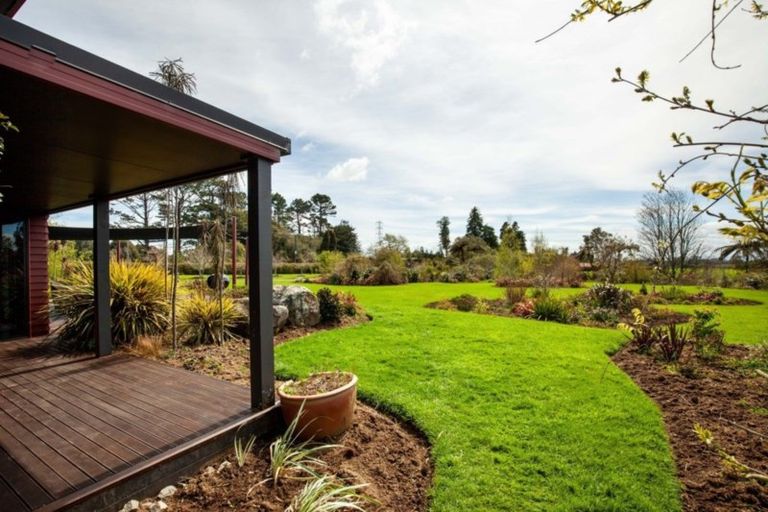 Photo of property in 421 Surrey Road, Tariki, Stratford, 4388