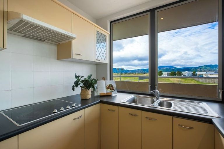 Photo of property in The Links, 6/378-382 Kapiti Road, Paraparaumu Beach, Paraparaumu, 5032