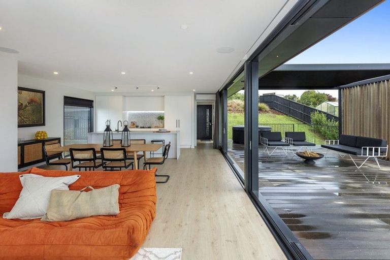 Photo of property in 3 Selleck Street, Mount Pleasant, Christchurch, 8081