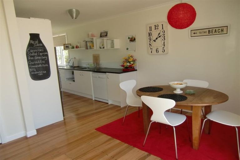 Photo of property in 20 Fitzroy Road, Fitzroy, New Plymouth, 4312