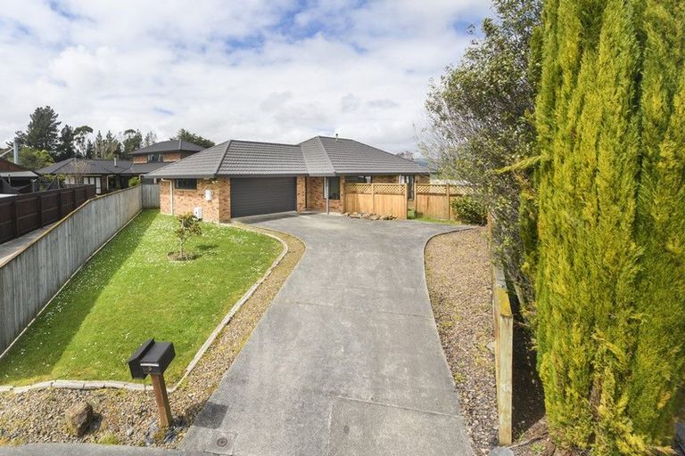 Photo of property in 9 Alpine Grove, Kelvin Grove, Palmerston North, 4414