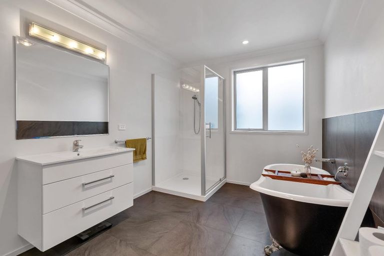 Photo of property in 169 Upper Pitone Road, Pitone, New Plymouth, 4374