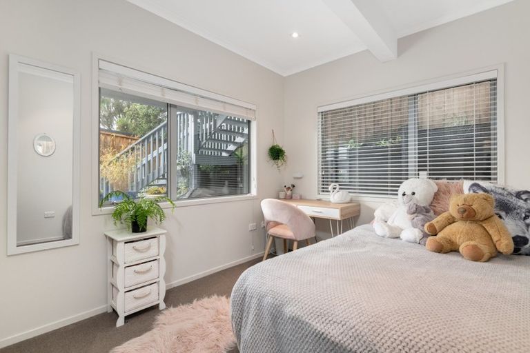 Photo of property in 1037 Papamoa Beach Road, Papamoa Beach, Papamoa, 3118