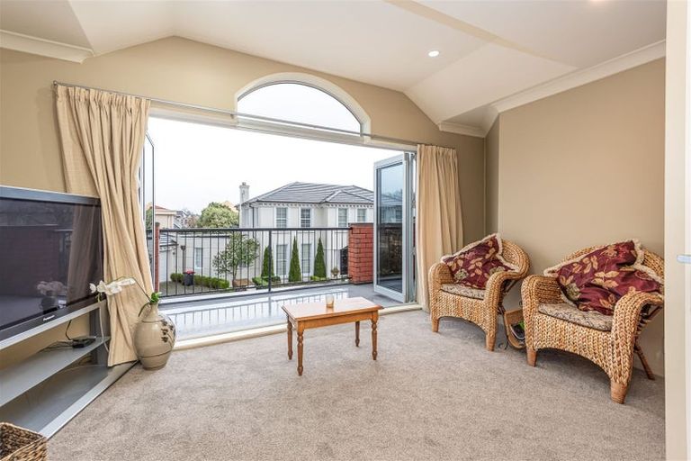 Photo of property in 2 Palazzo Lane, Riccarton, Christchurch, 8011