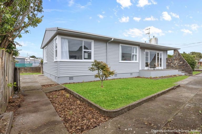 Photo of property in 31 Trafalgar Street, Westown, New Plymouth, 4310