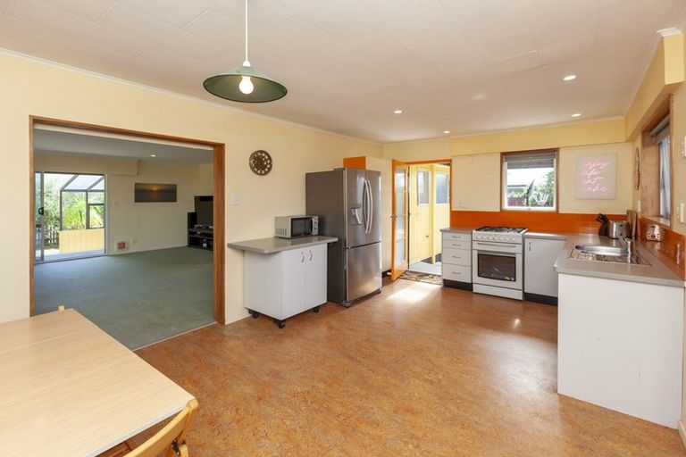Photo of property in 65 Donovan Road, Paraparaumu Beach, Paraparaumu, 5032