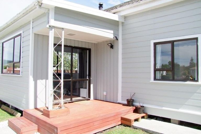 Photo of property in 30 Burns Street, Milton, 9220