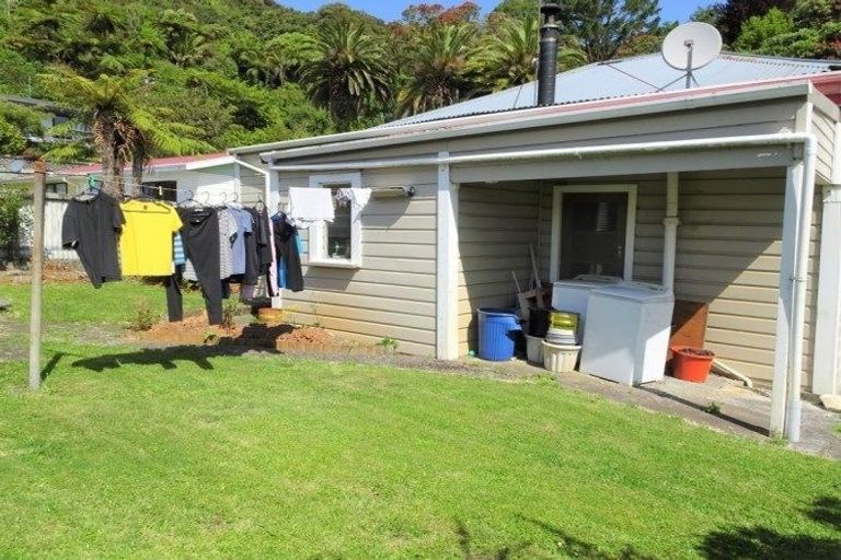 Photo of property in 43 Chapel Street, Greymouth, 7805