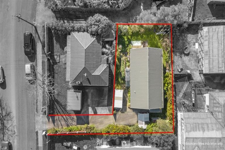 Photo of property in 2/33 Egremont Street, Belmont, Auckland, 0622